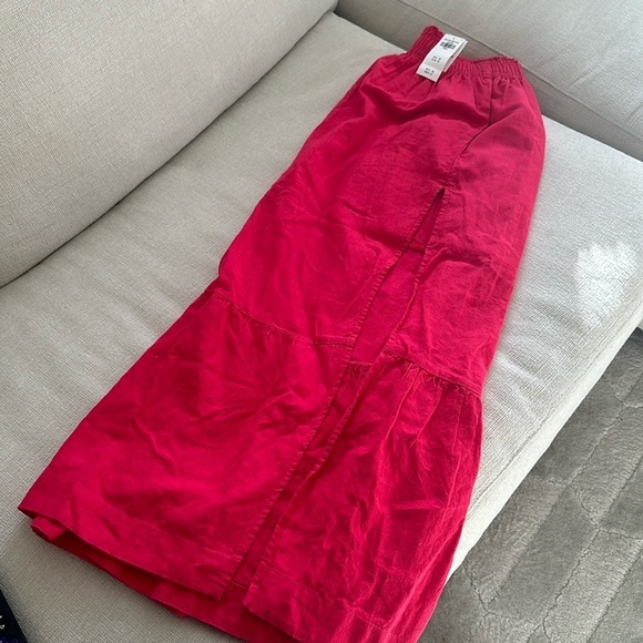 Women’s Abercrombie & Fitch Pink Slit Maxi Skirt - Picture 2 of 7